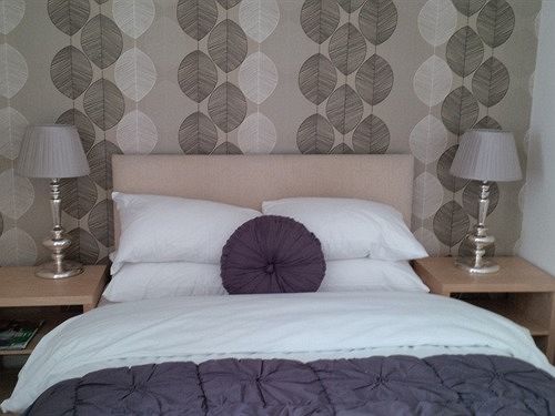The Crown And Cushion Hotel Windsor Kültér fotó